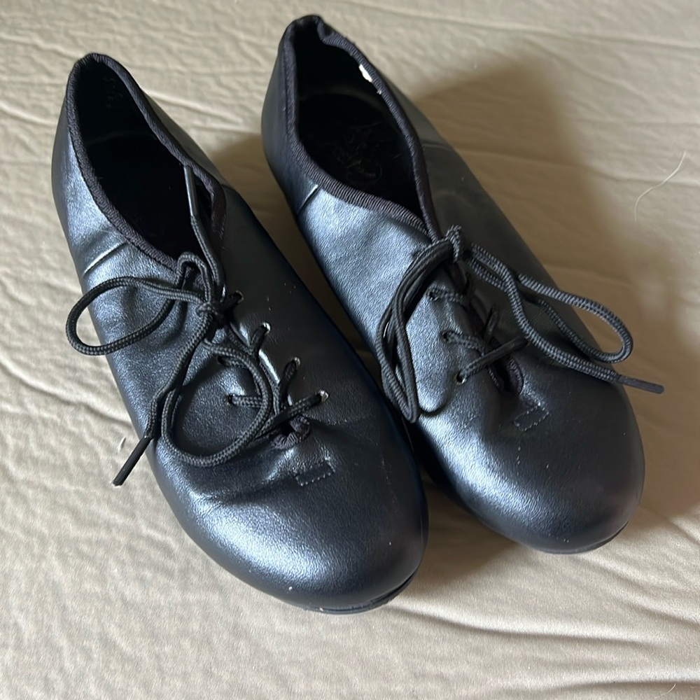 Youth Revolution Tap Shoes